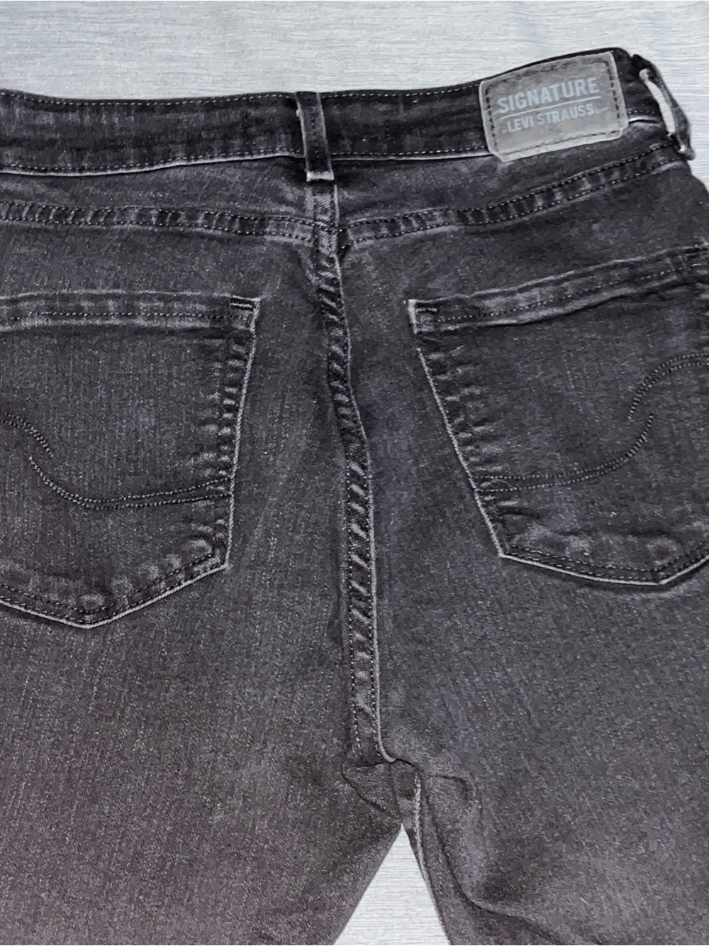Signature by Levi Strauss Black Skinny Women’s Jeans SMALL 🖤 - Picture 8 of 15